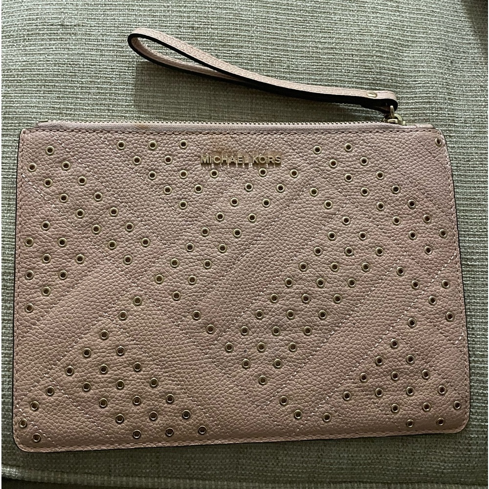 MICHAEL KORS Cream Beige Wristlet